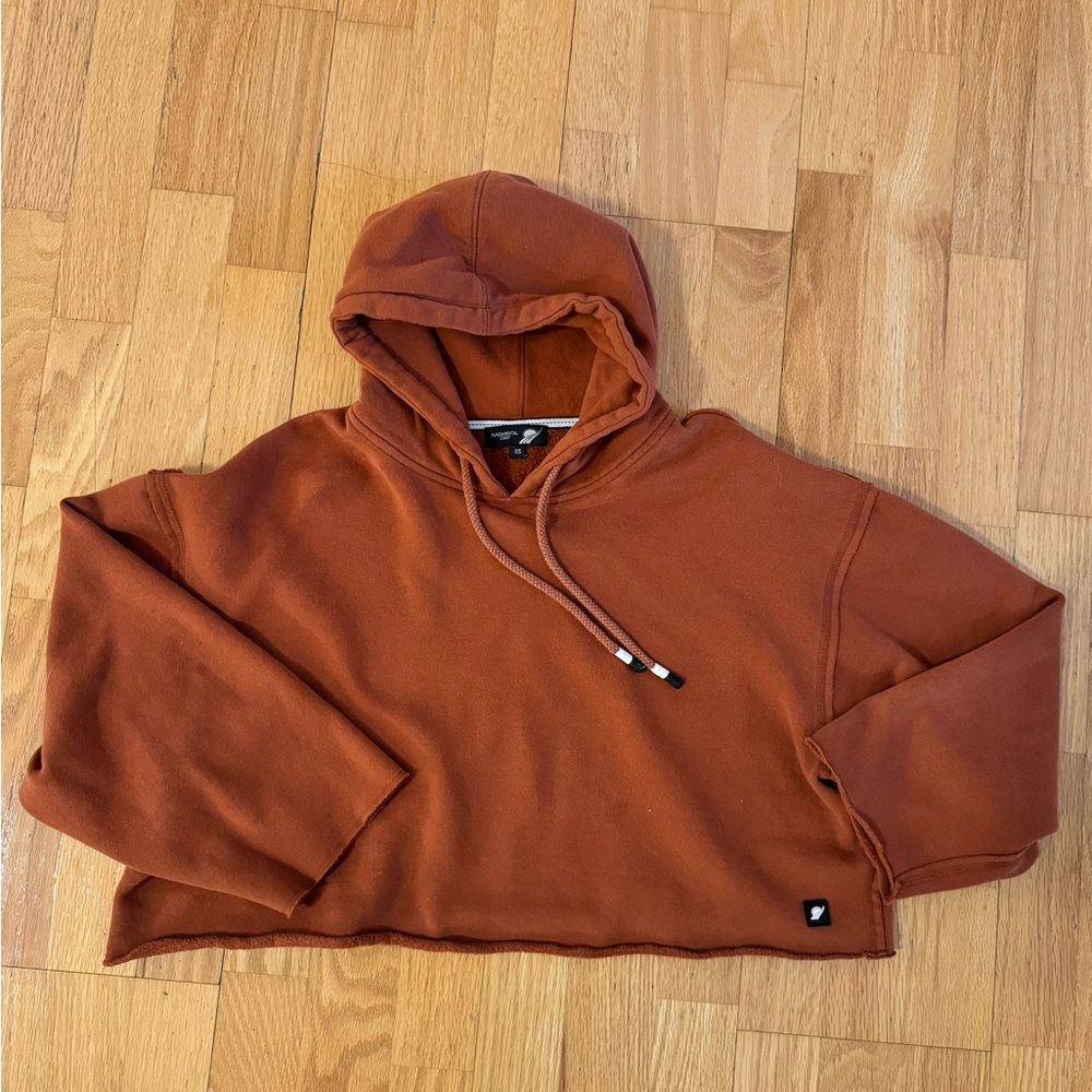 FUNDAMENTAL COAST crop hoodie